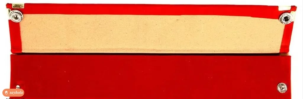 velvet and hard board chain case for jewellery